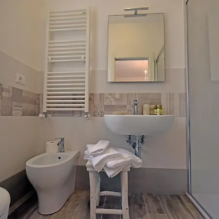 Alojamento de Acomodação e Pequeno-almoço Castelli In Aria 3*