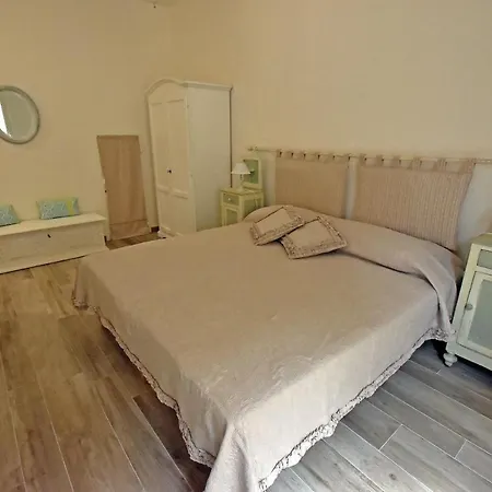 Castelli In Aria Bed & Breakfast